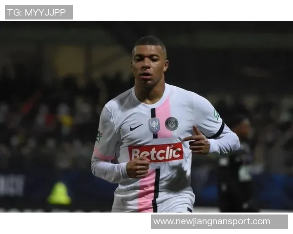 维尼修斯点球让姆巴佩错失帽子戏法他选择沉默应对争议 维尼修斯点球让姆巴佩错失帽子戏法他选择沉默应对争议