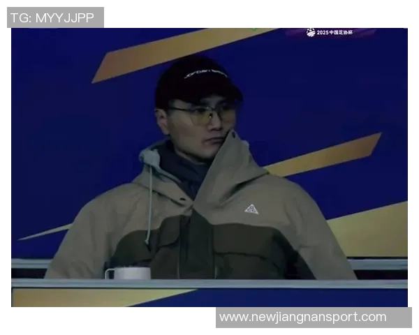 直播吧报道宋凯邵佳一亲临现场共同见证足协杯决赛精彩对决 直播吧报道宋凯邵佳一亲临现场共同见证足协杯决赛精彩对决