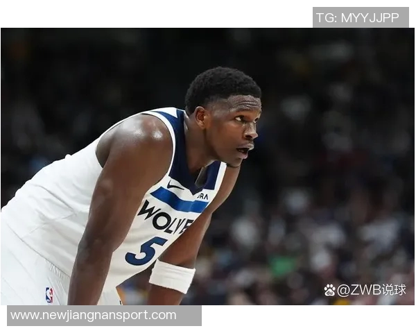 爱德华兹表现出色19投9中砍下31分8篮板5助攻三分球命中率高达50 爱德华兹表现出色19投9中砍下31分8篮板5助攻三分球命中率高达50