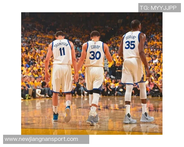 美媒热议退役前谁能率先夺冠詹姆斯杜兰特库里三人对决