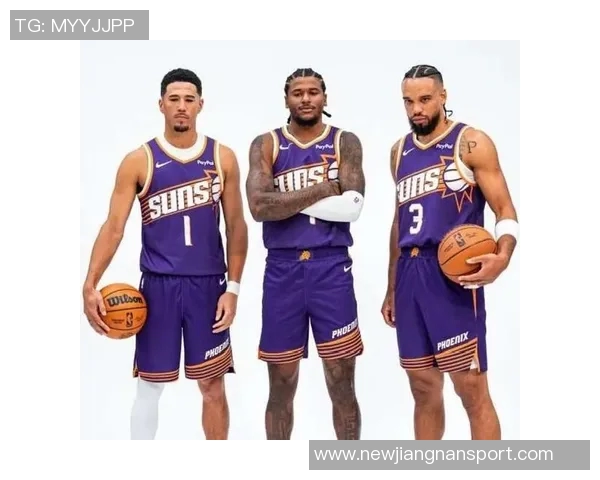 狄龙赞布克突破能力与防守智慧助力队友成长与发展