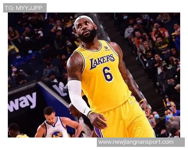 下半场三分命中率低KD强调球队防守与低位进攻的重要性 下半场三分命中率低KD强调球队防守与低位进攻的重要性