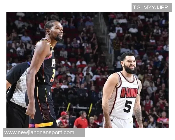 火箭备战雷霆杜兰特申京贾巴里同框训练照引发球迷热议