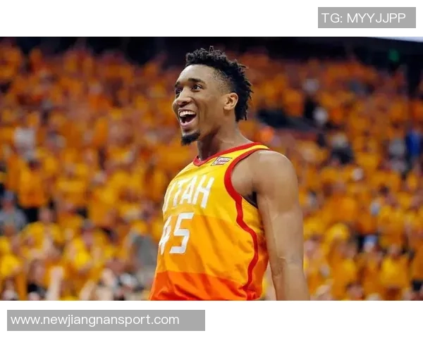 库里三分球表现出色本赛季投进93记仅次于米切尔且少打7场比赛